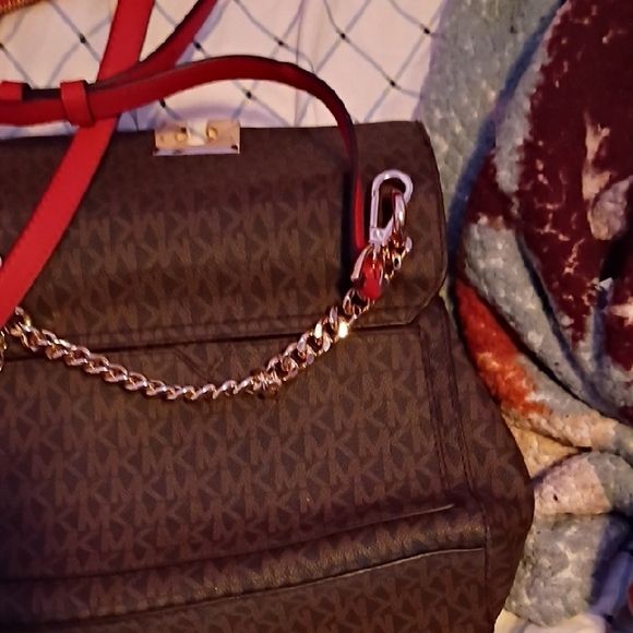 Michael Kors Brown MK Logo Shoulder Bag with Red Front Pocket and Wallet - Picture 5 of 12